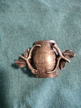 Decorative Barrel Napkin Ring with Leaf Accent - Bronze Finish